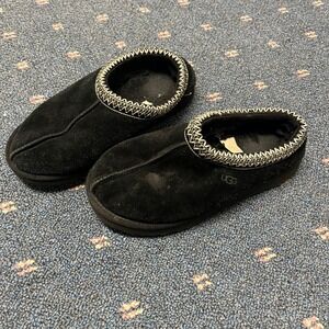 UGG Tasman Black Suede Sheepskin Slippers 5955 Womens Size 7 Slip On Lounge
